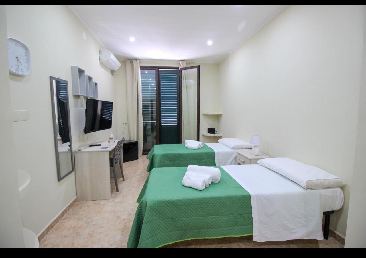Anthony Apartments Central Station Palermo Bagian luar foto