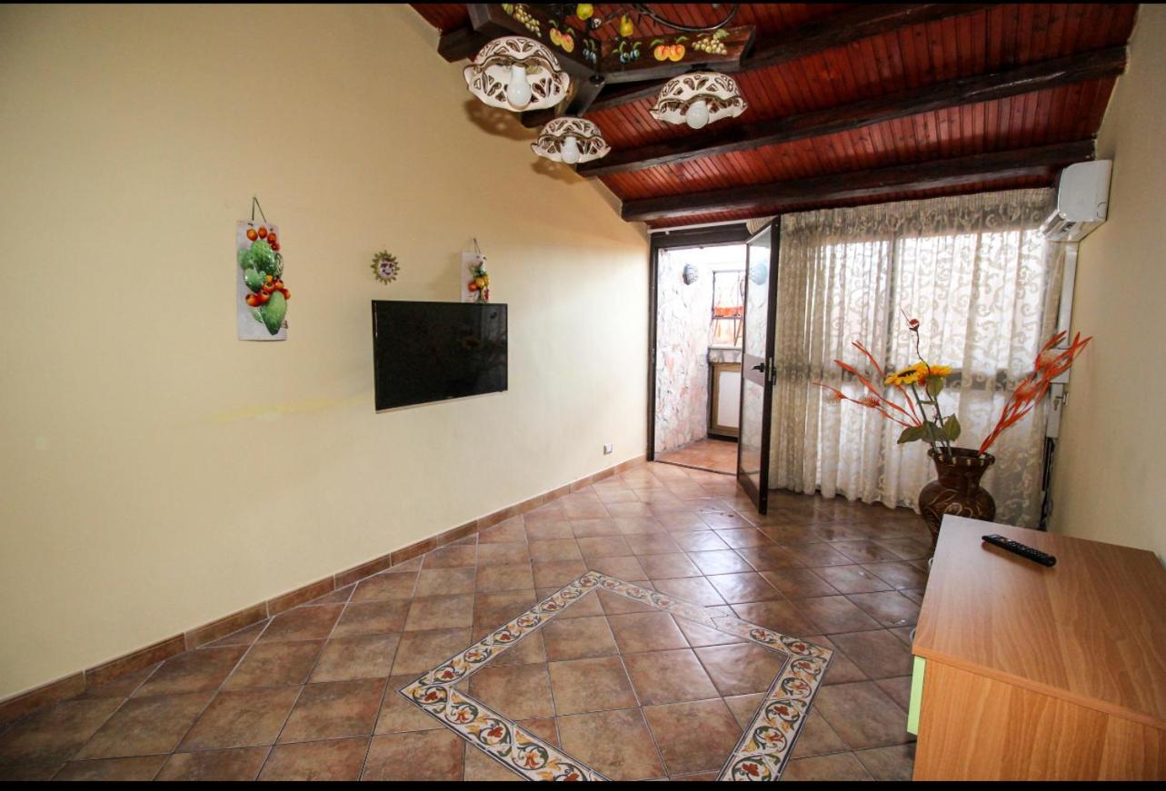 Anthony Apartments Central Station Palermo Bagian luar foto