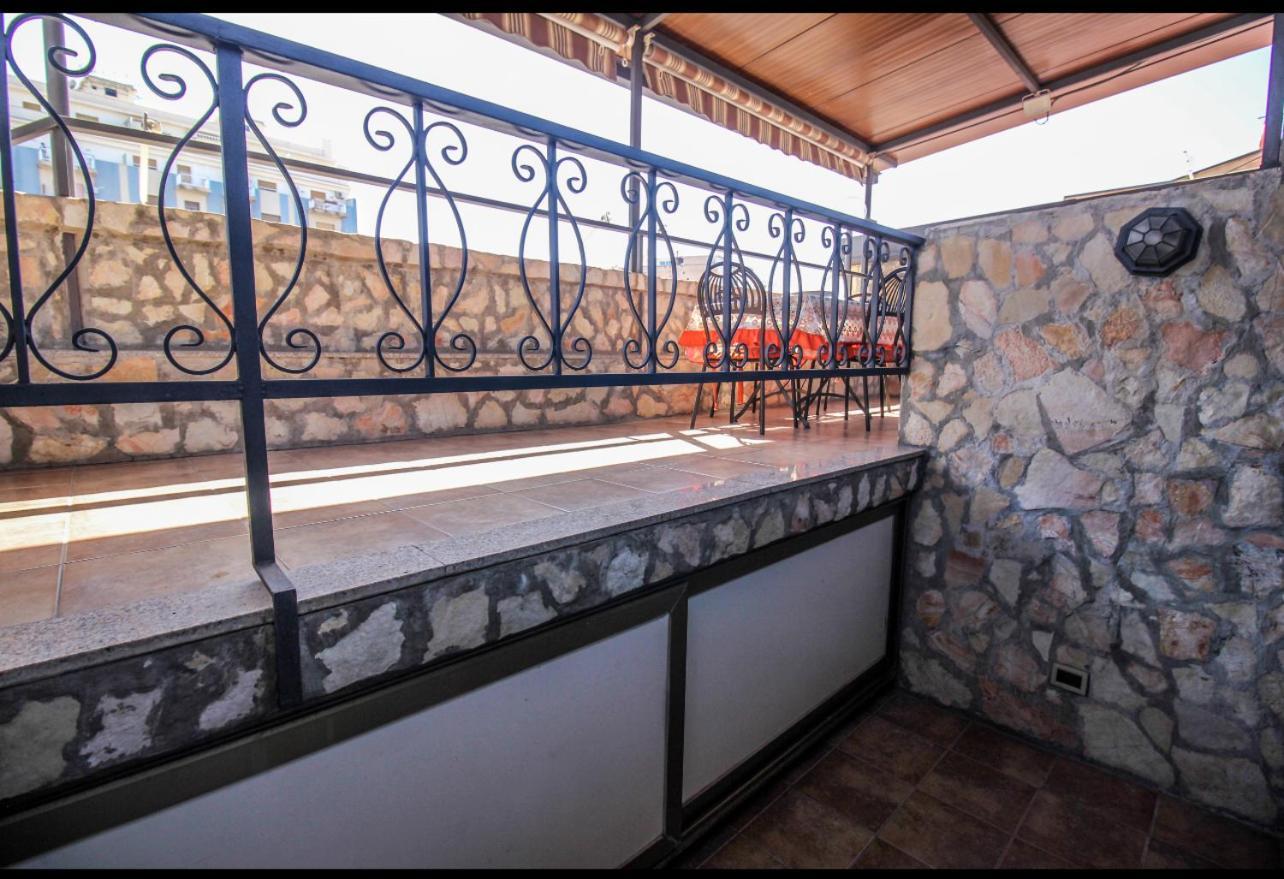 Anthony Apartments Central Station Palermo Bagian luar foto