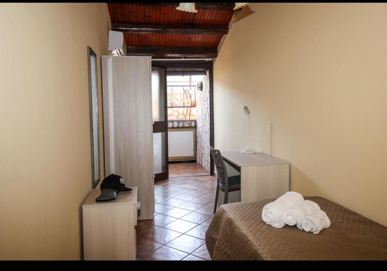 Anthony Apartments Central Station Palermo Bagian luar foto