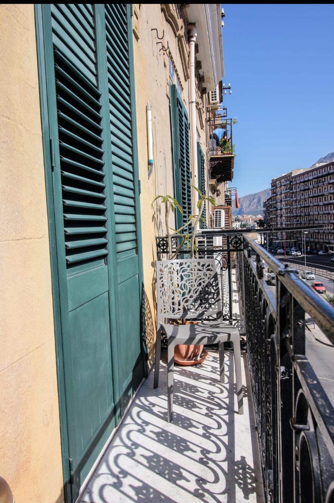 Anthony Apartments Central Station Palermo Bagian luar foto
